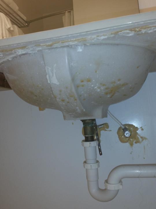 Das Waschbecken im Bad Postcard Inn Beach Resort & Marina @ Holiday Isle