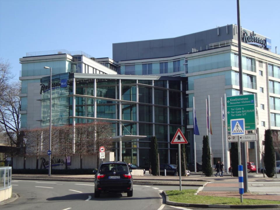 Außenansicht Radisson Blu Hotel Köln