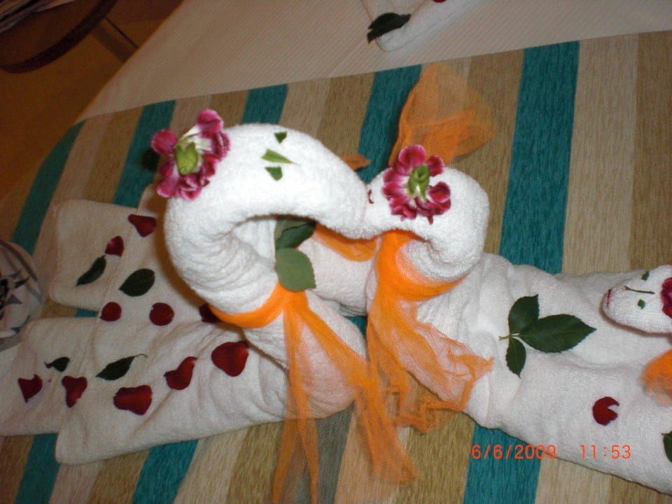 Bettschmuck zum Hochzeitstag Sunis Evren Beach Resort Hotel & Spa