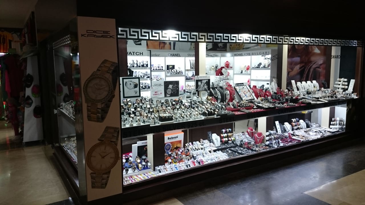 Shop Seaden Sea World Resort & Spa