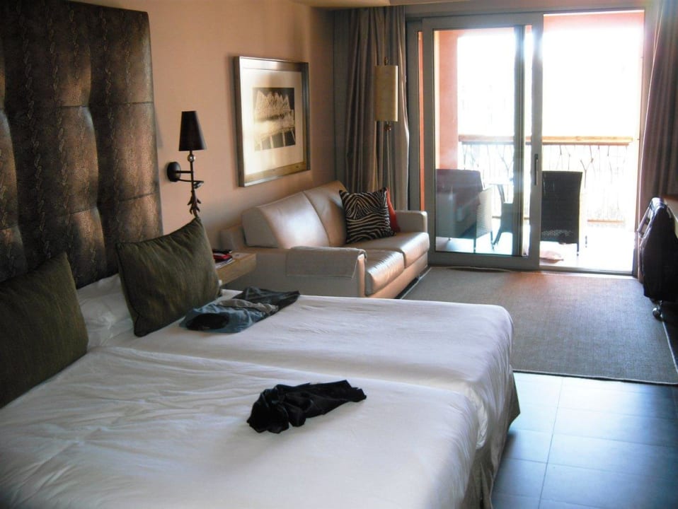 Betten und Sitzecke Lopesan Baobab Resort