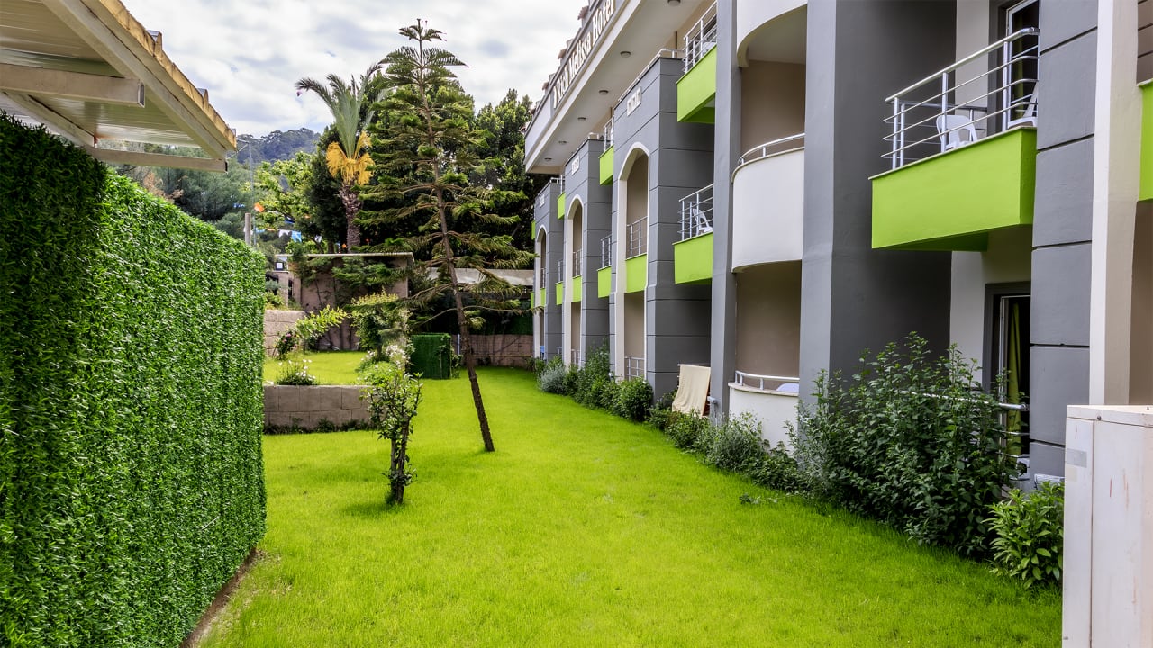 Außenansicht Rich Melissa Hotel