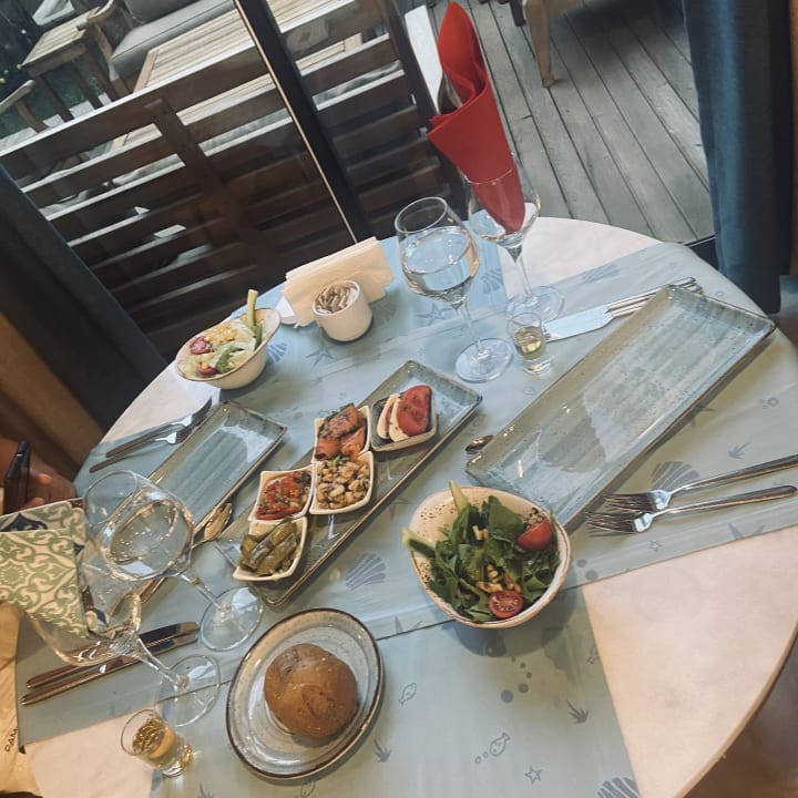 Gastro Side Royal Style Hotel
