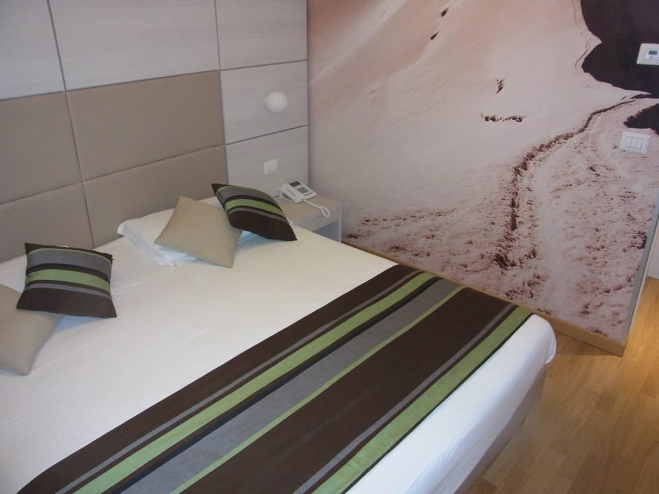 Bett HB Aosta Hotel
