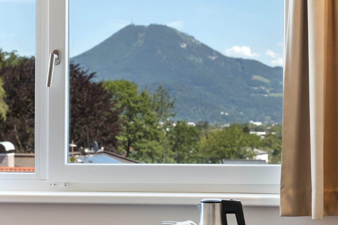 Zimmer Four Points Flex by Sheraton Salzburg Messe