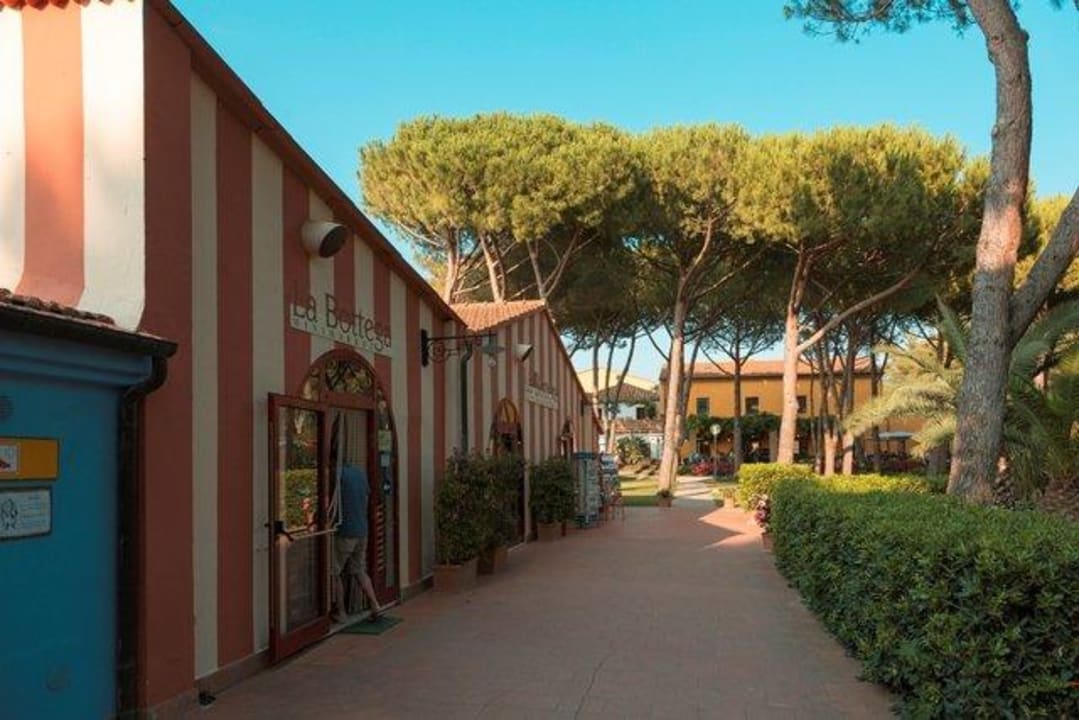 Il Minimarket "La Bottega" Villaggio Camping Le Capanne