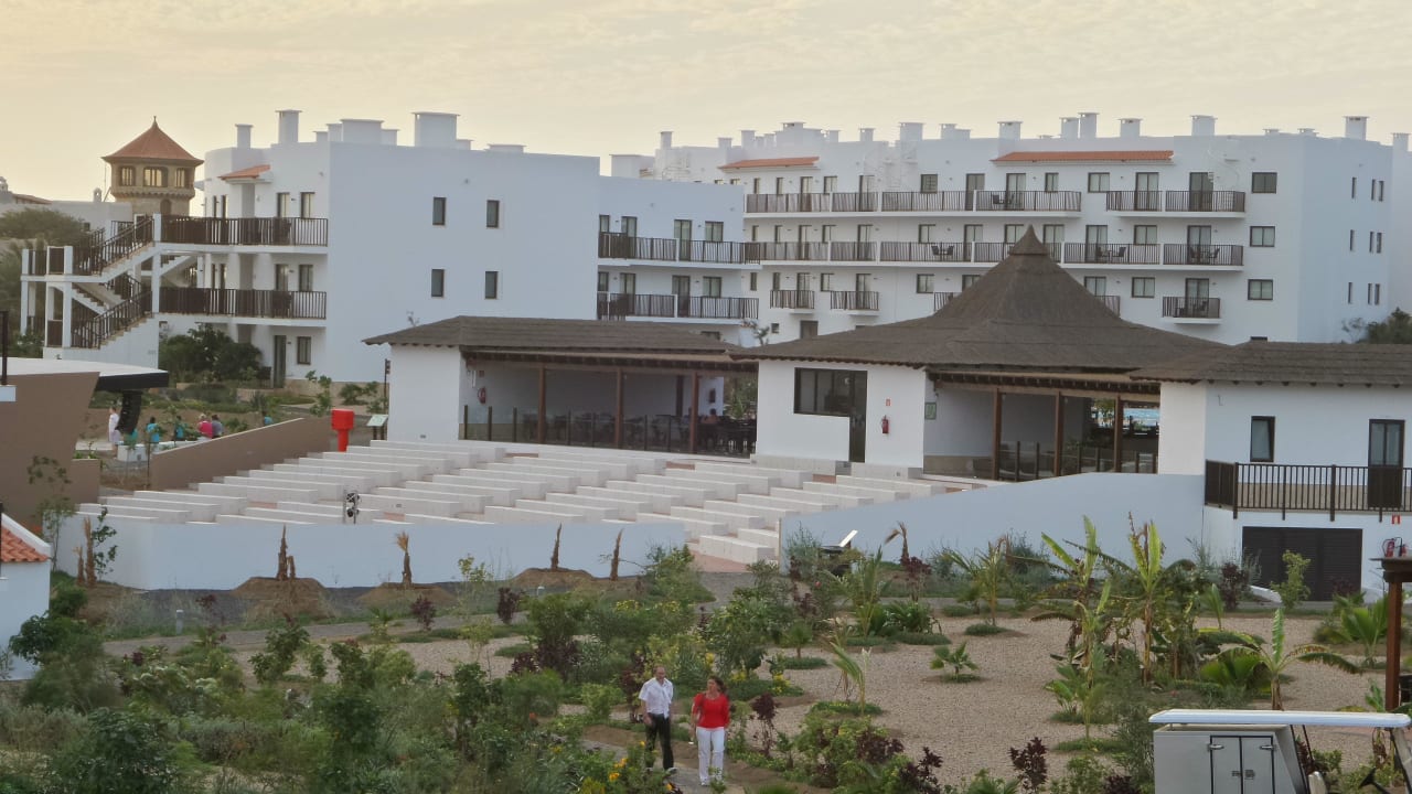 Das Theater mit dem satten Sound Meliá Dunas Beach Resort & Spa