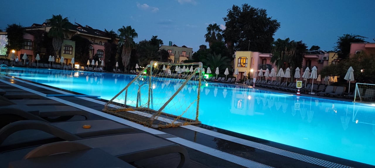 Pool VONRESORT Golden Beach