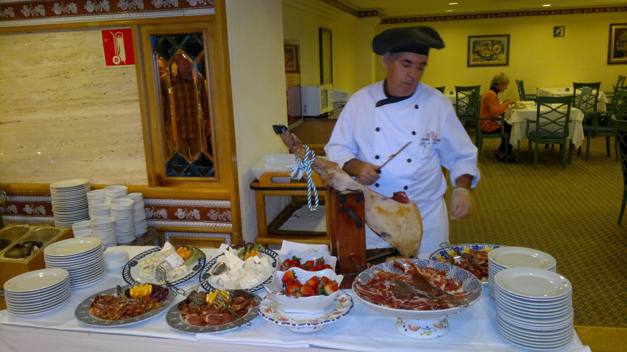 Vor-Vorspeise am Abend Hotel Riu Palace Oasis