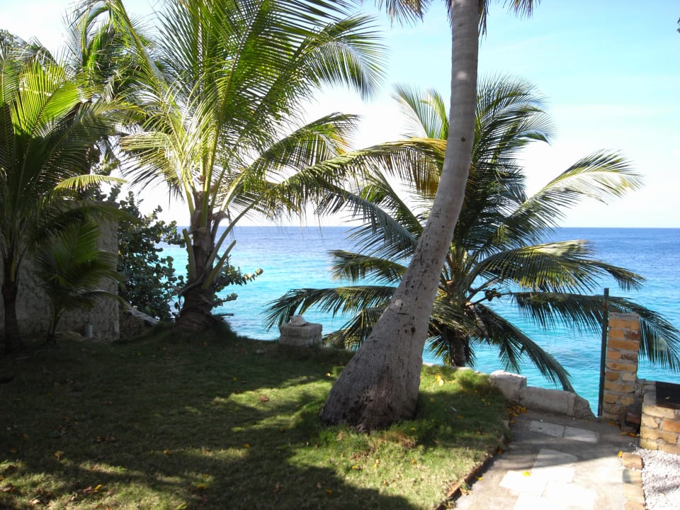 Baracuda Bungalow Sun Reef Village on Sea