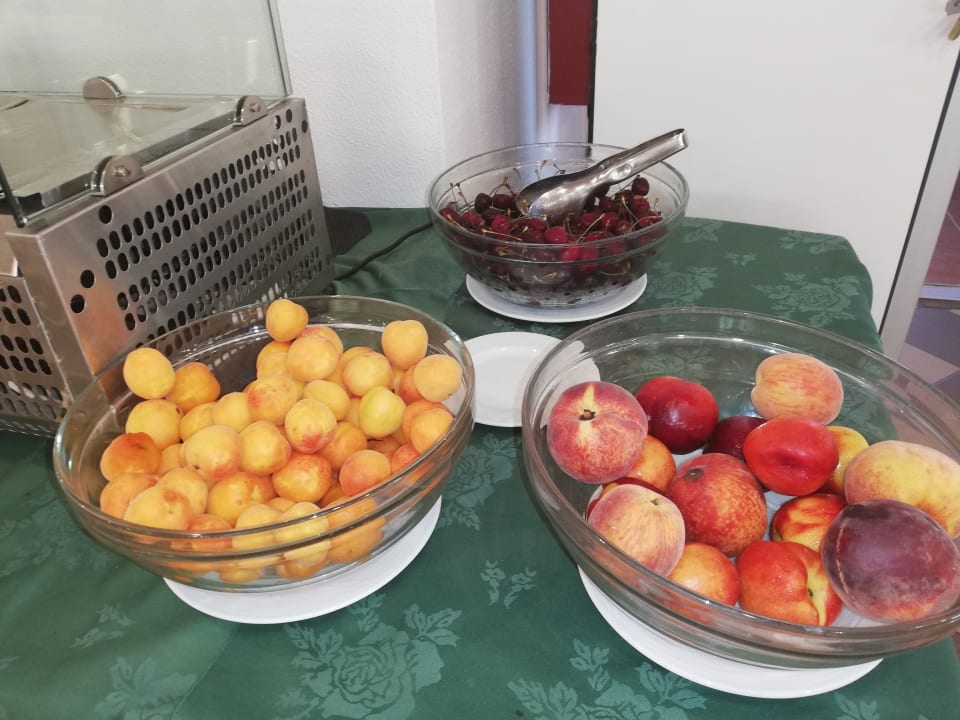Immer viel leckeres Obst Mastichari Bay Hotel