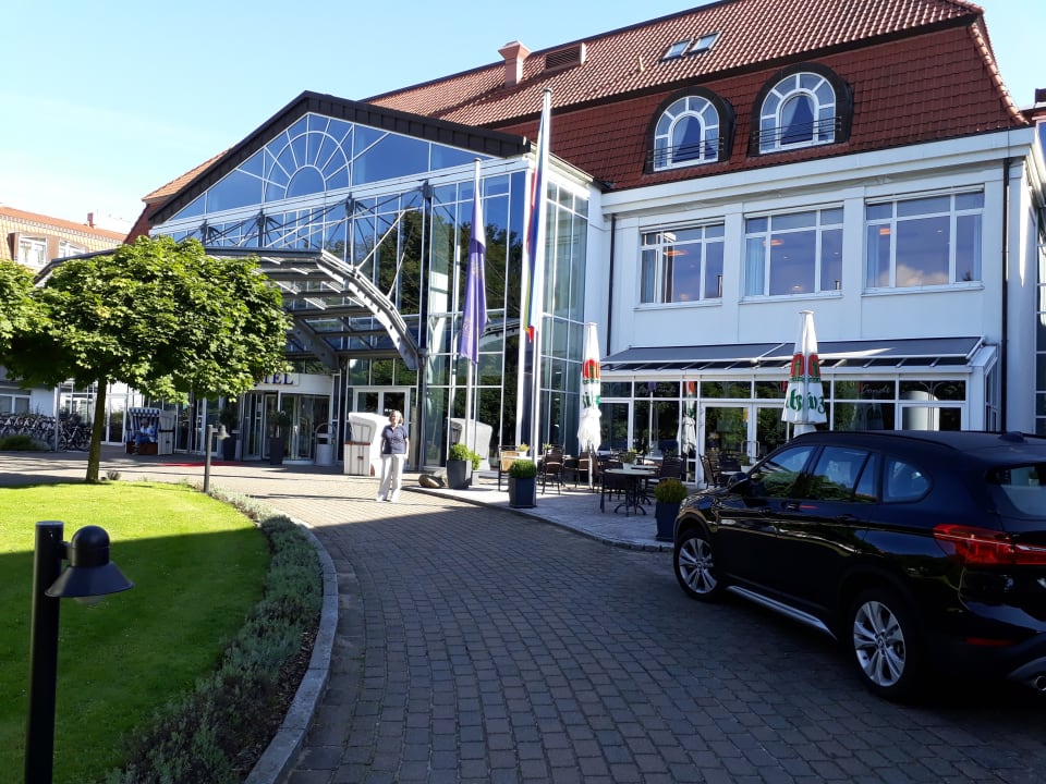 Außenansicht Seehotel Großherzog von Mecklenburg