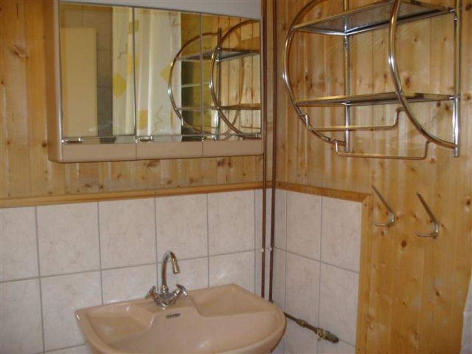 Waschbecken des EG-Duschbads Apartments Stegelshof