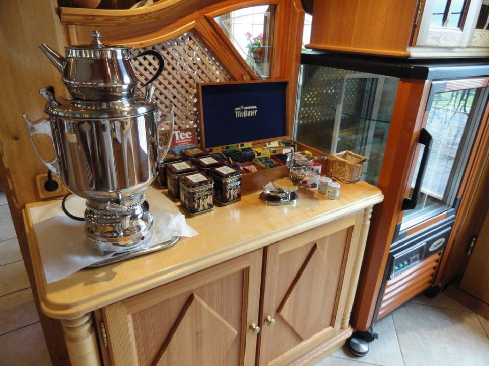 Teesorten beim Frühstück Hotel Neuwirt