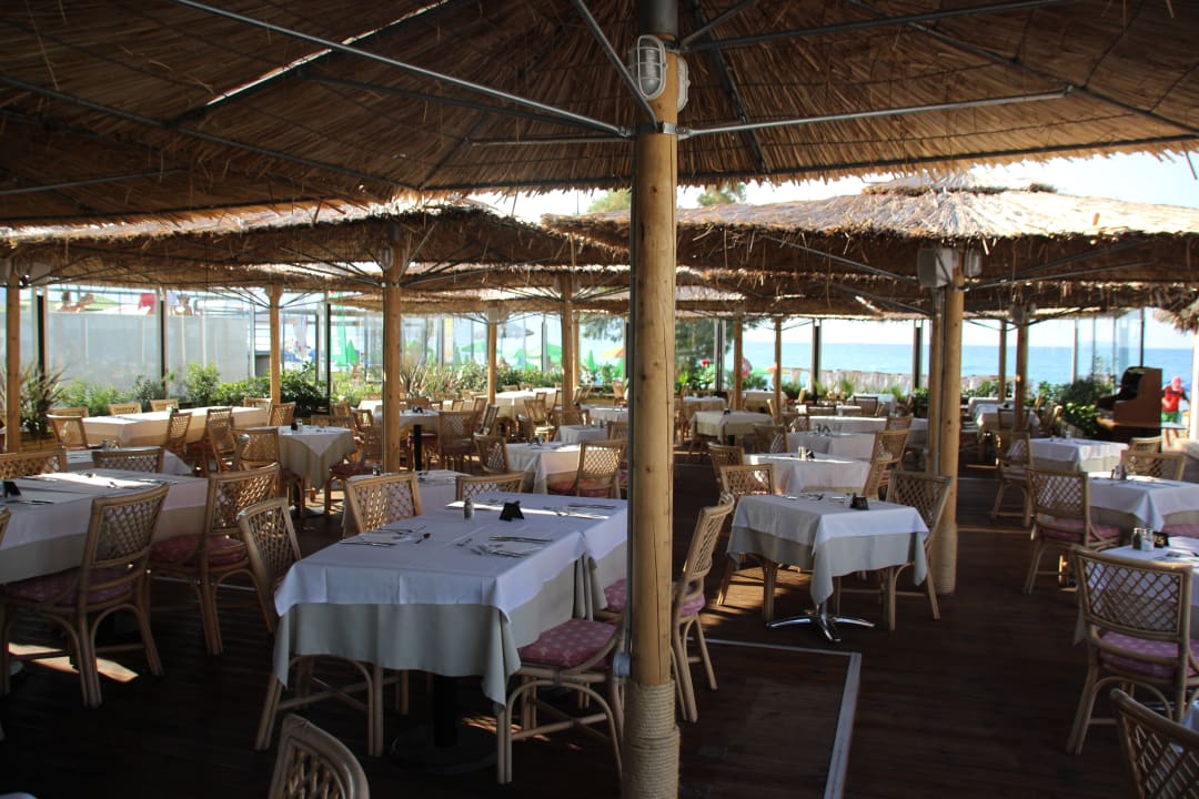 Restaurant HARPIN Happy Days Beach Hotel