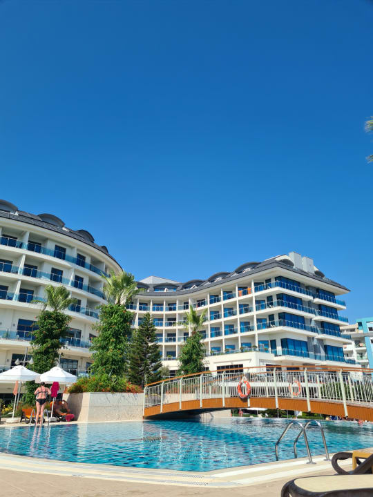 Außenansicht Commodore Elite Suites & Spa - Adults only