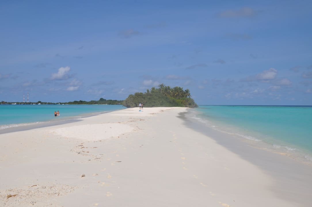 Blick von der Landzunge zur Insel Kuramathi Maldives