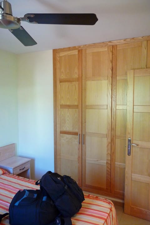 Kleiderschrank im Schlafzimmer Bungalows Cordial Sandy Golf