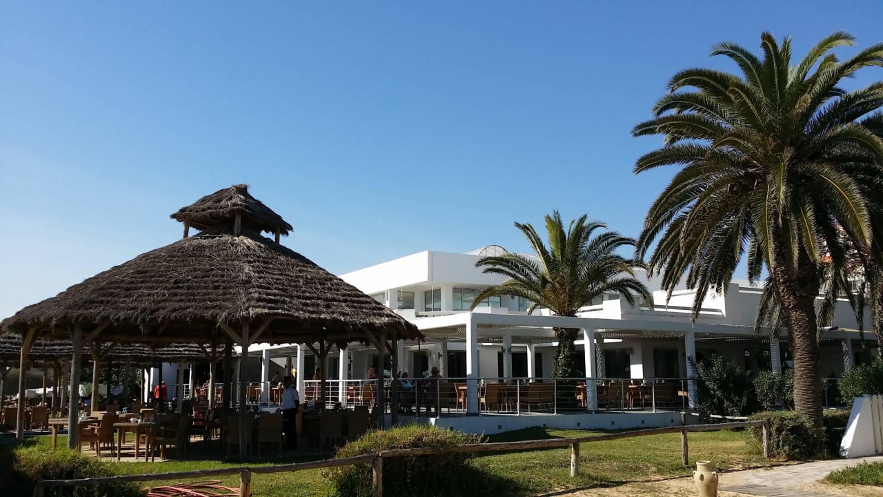 Strandrestaurant The Orangers Beach Resort and Bungalows