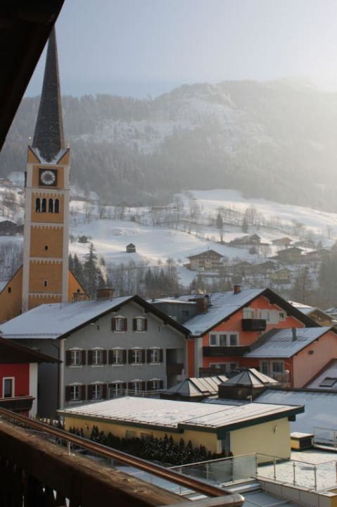 Вид с пешеходного маршрута Hotel Österreichischer Hof