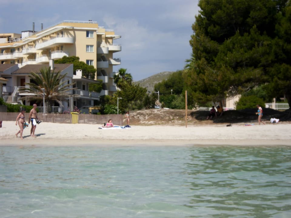 Blick aus (!) dem Meer zum Hotel Aparthotel Ivory Playa