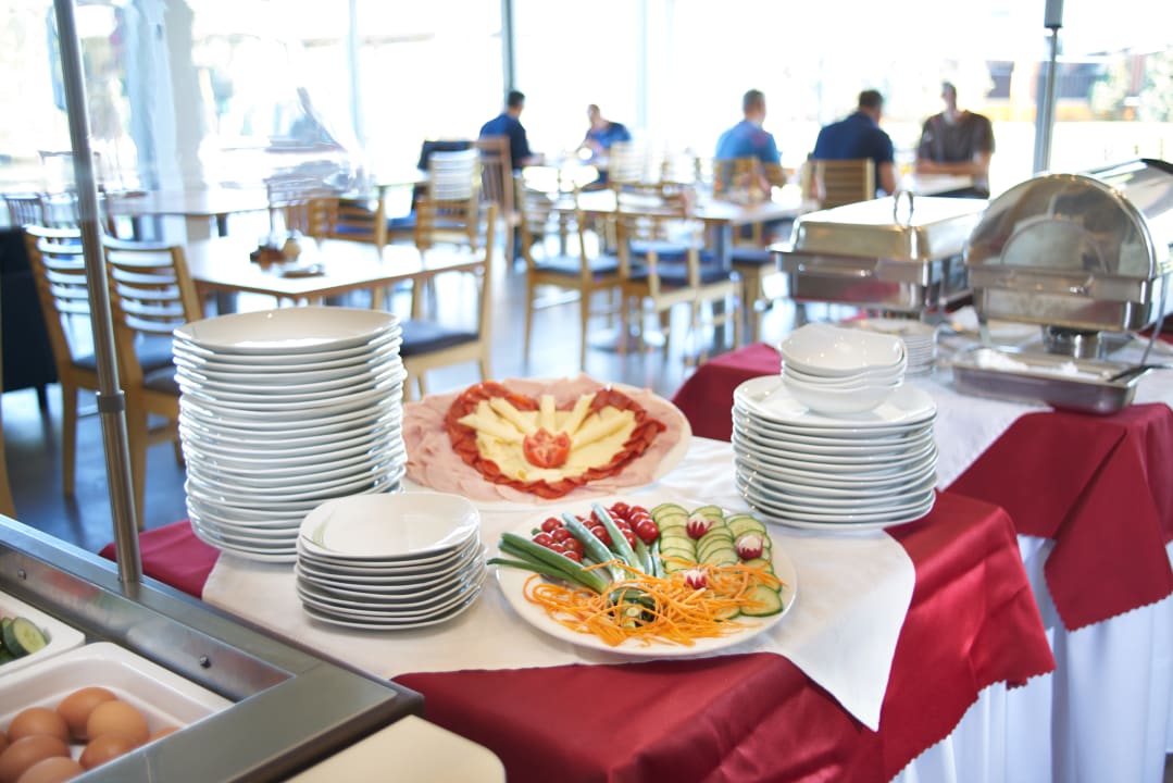 Gastro Hotel Aura Design & Garden Pool