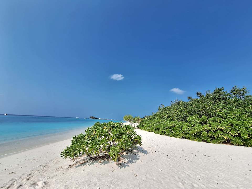 Strand Kuredu Island Resort & Spa