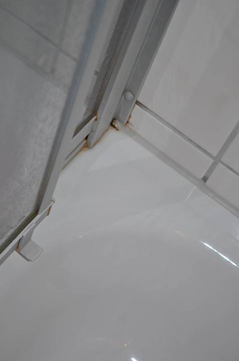 Bad - Dusche (klitze kleiner Mangel) Hotel an der Therme