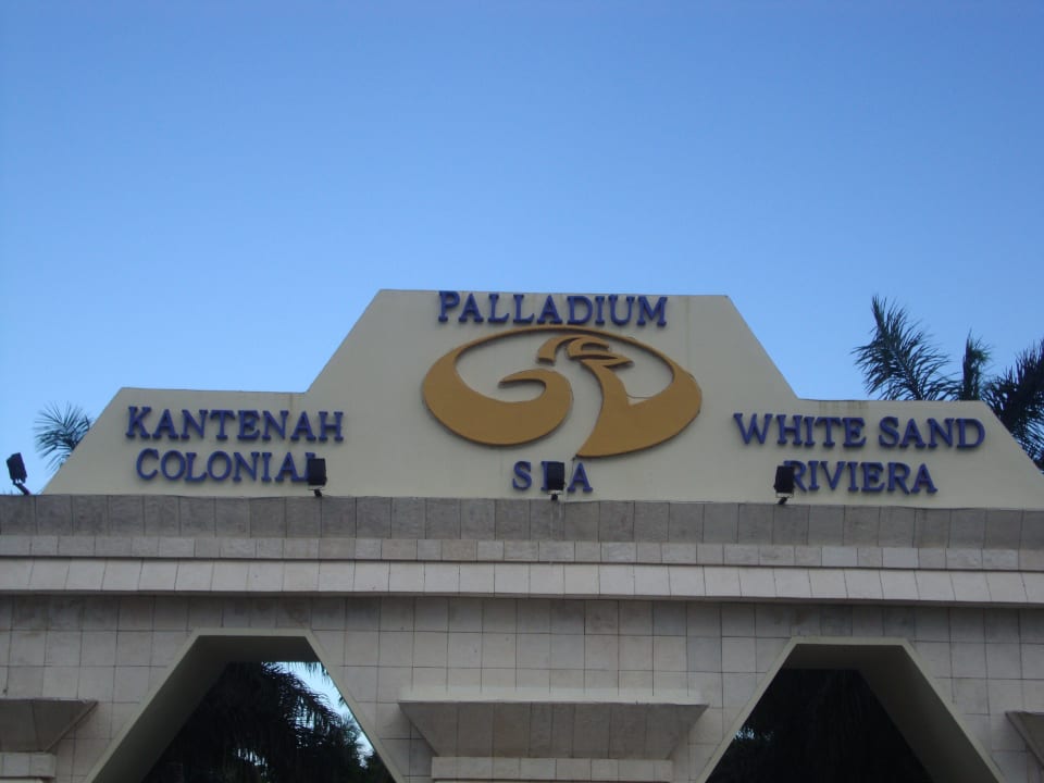 Hoteleinfahrt Grand Palladium Kantenah Resort & Spa