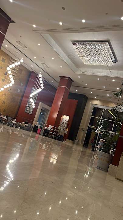 Lobby Serenity Alma Heights