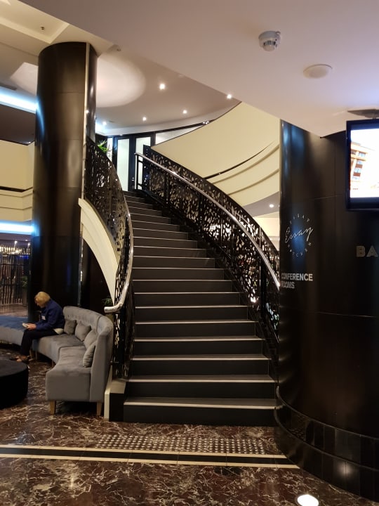 Lobby Peppers Waymouth Hotel