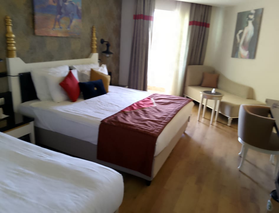 Zimmer Mary Hotel Side