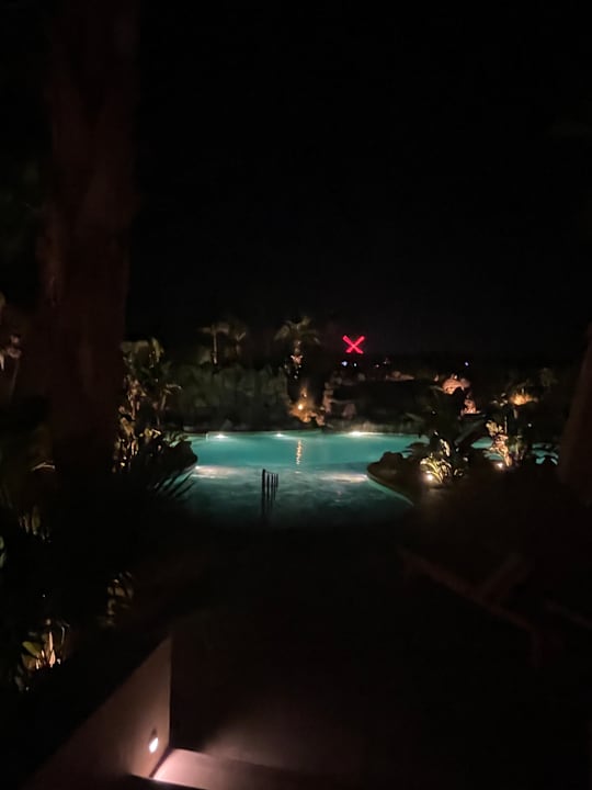 Pool Fort Arabesque Resort, Spa & Villas