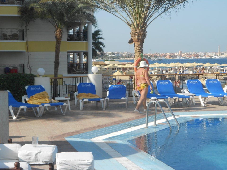 Бассейн SUNRISE Holidays Resort (Adults Only)