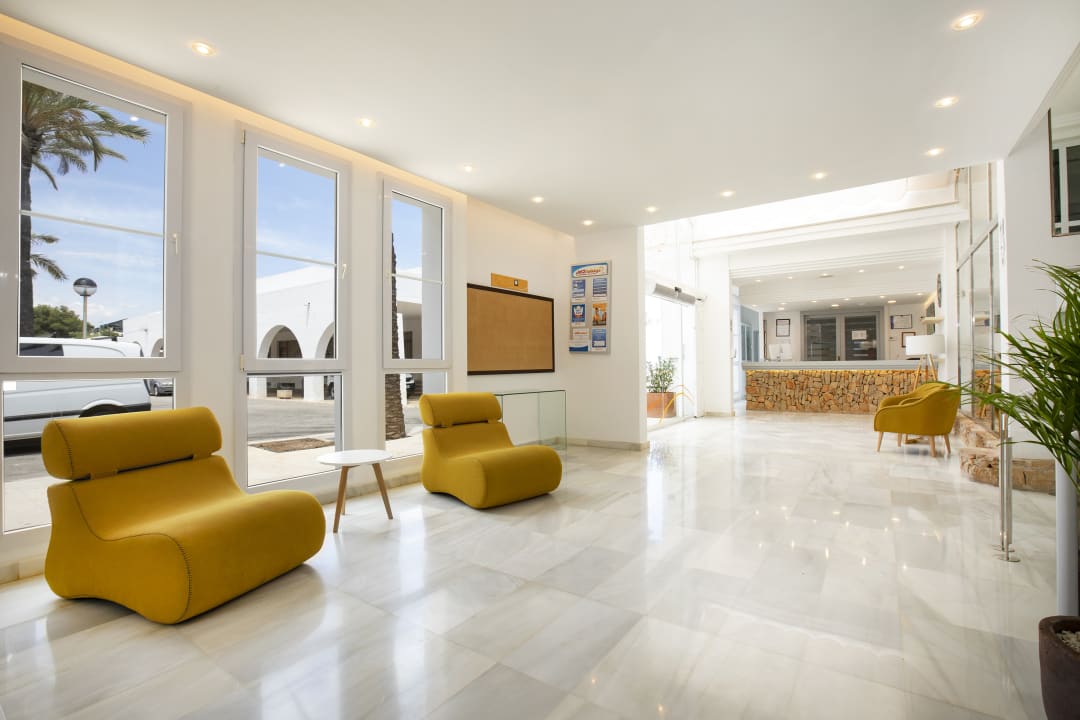 Lobby Apartamentos Cala d'Or Playa