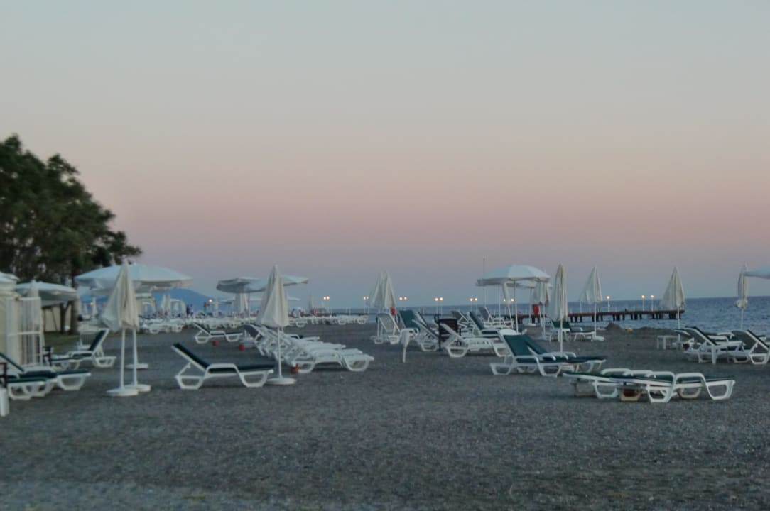 Strand mit Blick zum hoteleigenen Steg Labranda Alantur Resort
