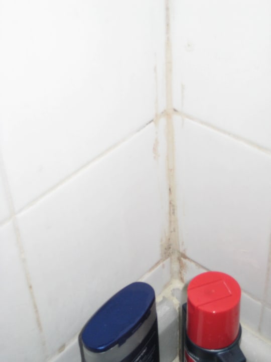 Schimmel/Kalk Badewanne Hotel Medano