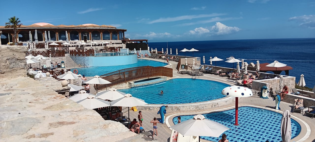 Pool Hotel Kalithea Horizon Royal