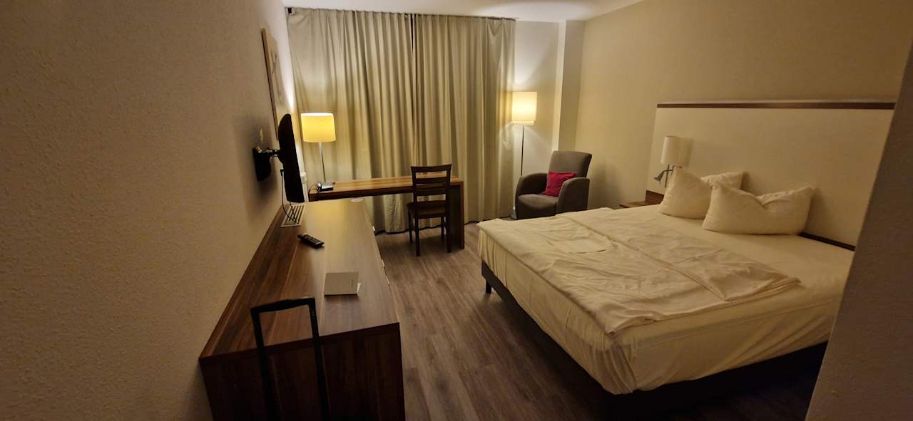 Zimmer Mercure Hotel Saarbrücken Süd