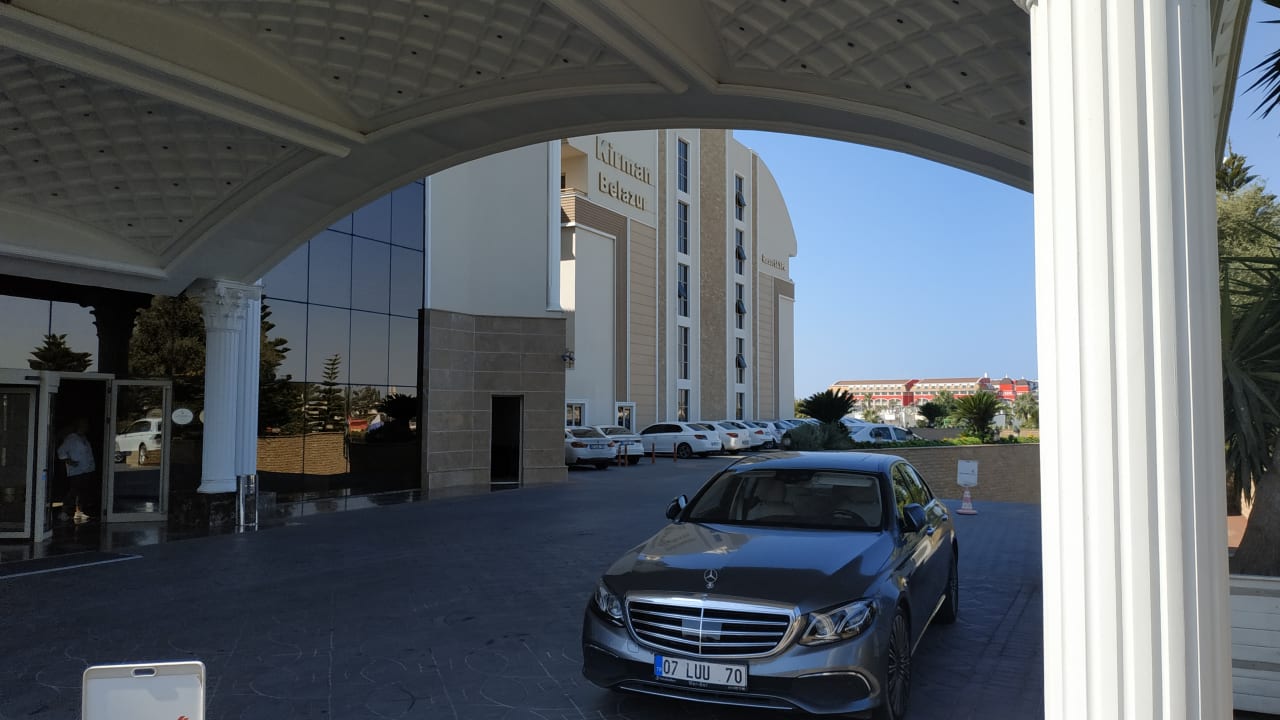 Außenansicht Kirman Belazur Resort & Spa