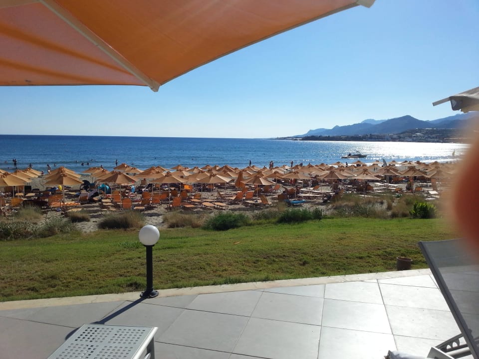 Blick zum Strand Atlantica Mikri Poli Crete