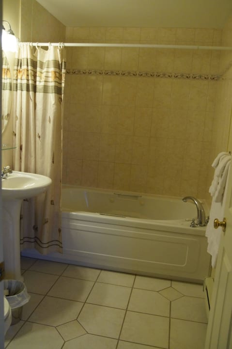 Bad Falcon Ridge Inn