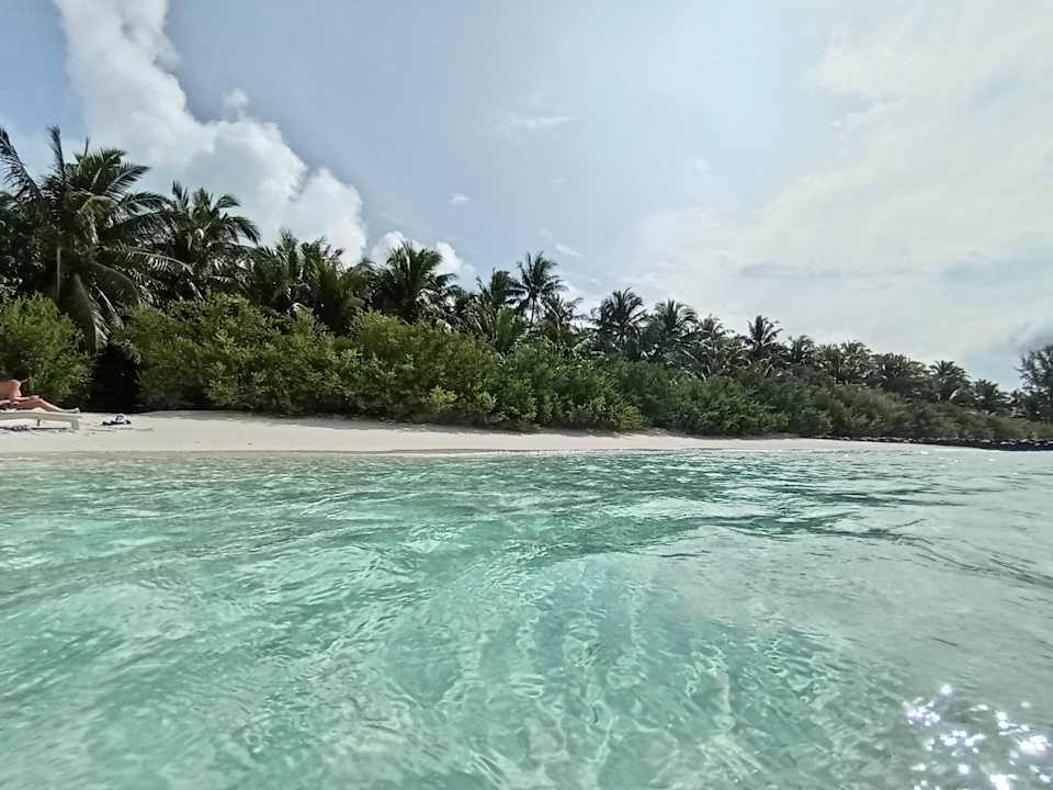 Strand Embudu Village