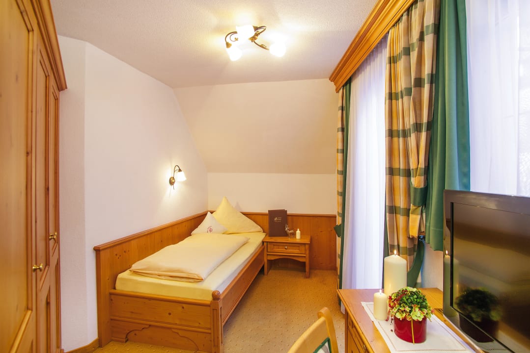 Einzelzimmer Kat. B Hotel Sonne Ischgl