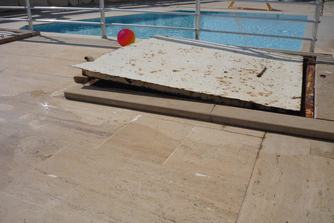 Gefährlich für Kinder... Hotel Side Beach Club