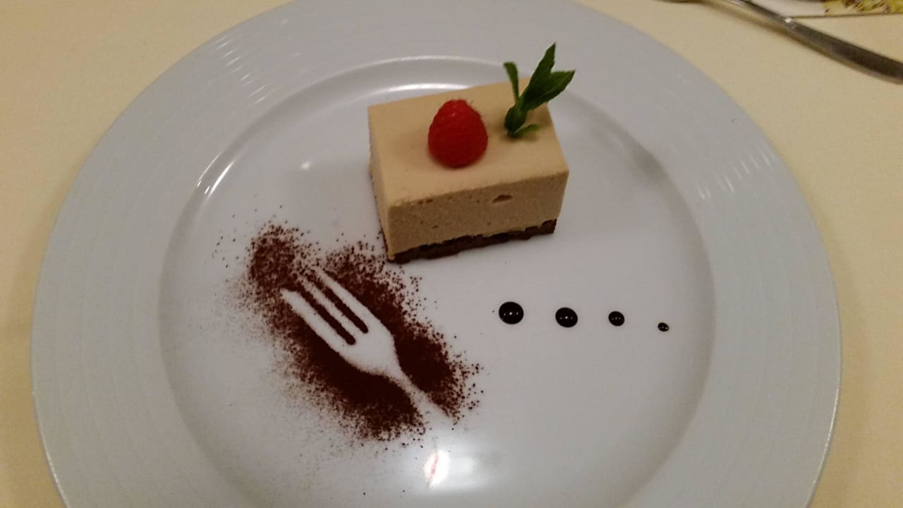 Kaffeemousseschnitte. (Nachspeise) Vitalhotel Rainer