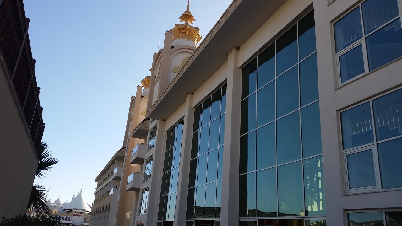 Außenansicht  Well Palace Side