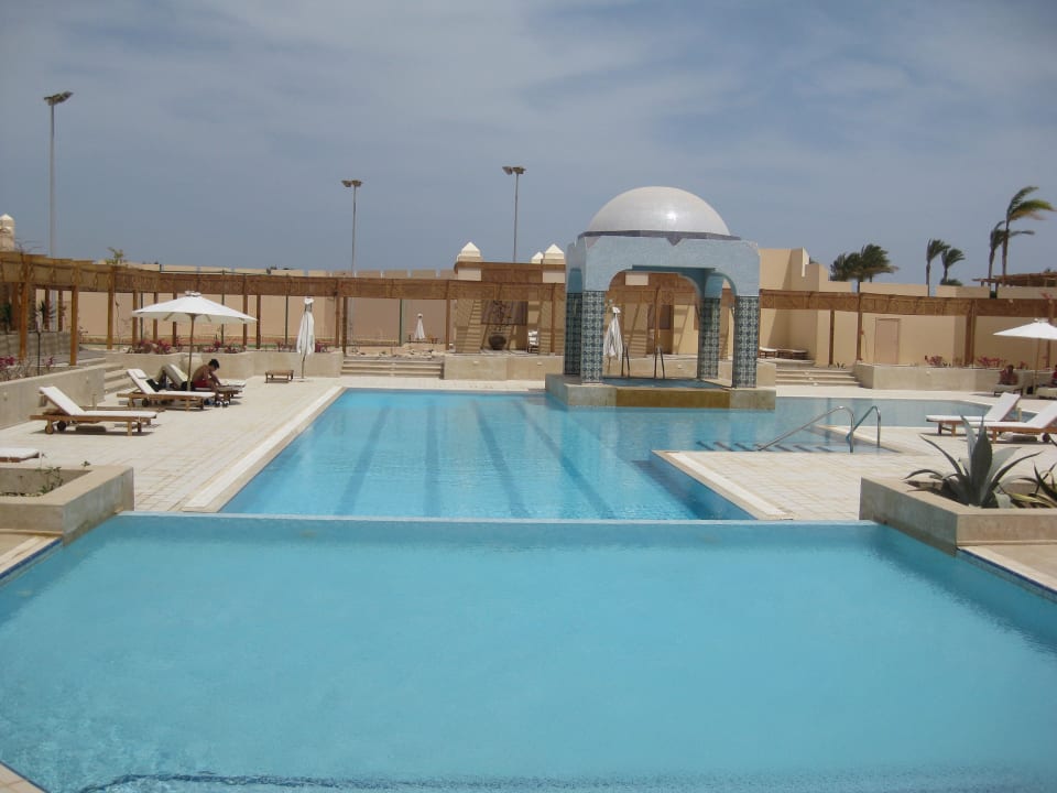 Pool im Spa Hotel Kempinski Soma Bay