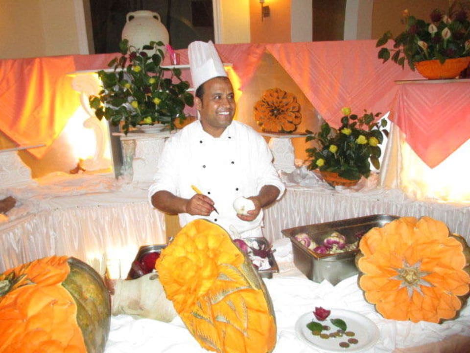 Schnitzdekoration  live erleben Mahdia Beach & Aquapark