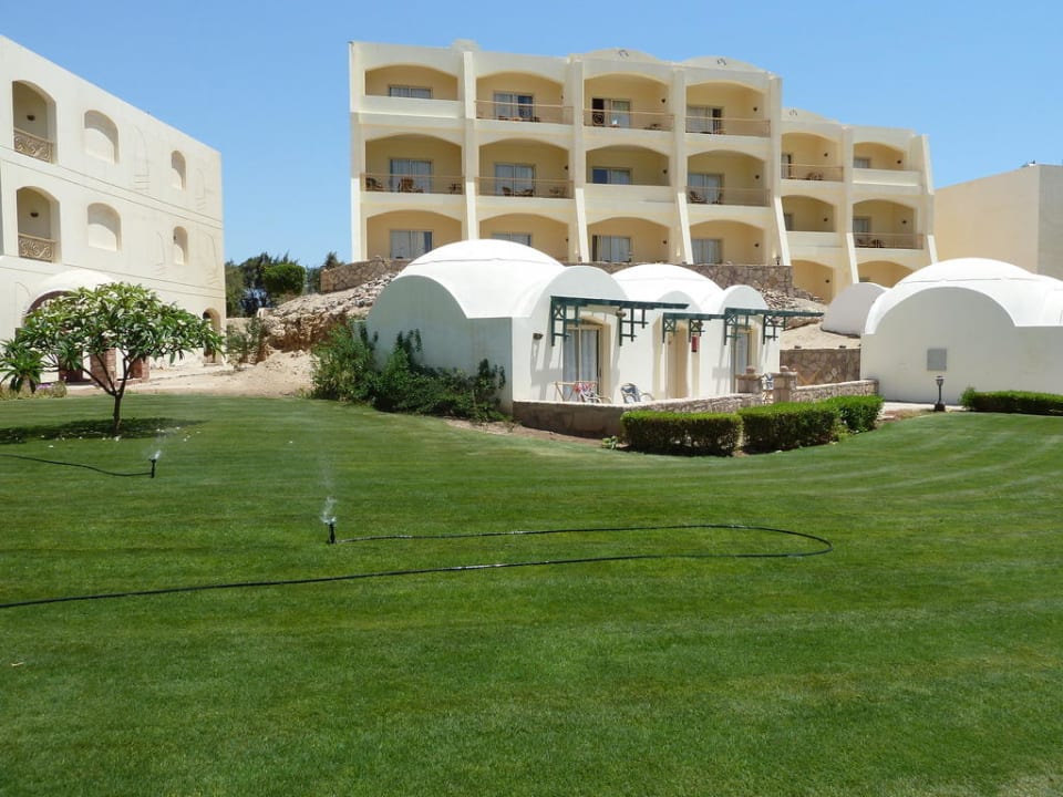 Familienzimmer und Hotelkomplex Brayka Bay Resort